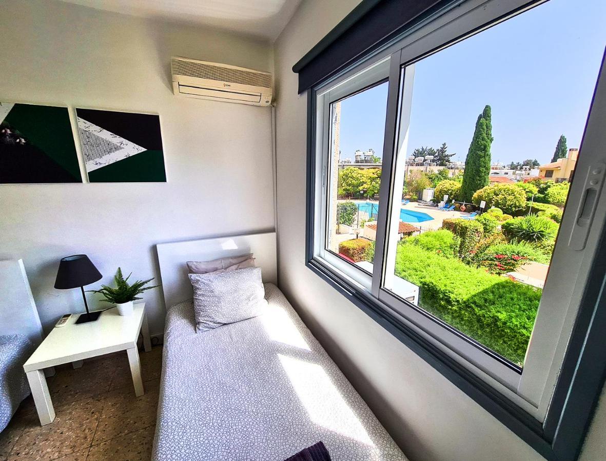 Margarita Gardens - Self Service Apartments Paphos Exteriör bild