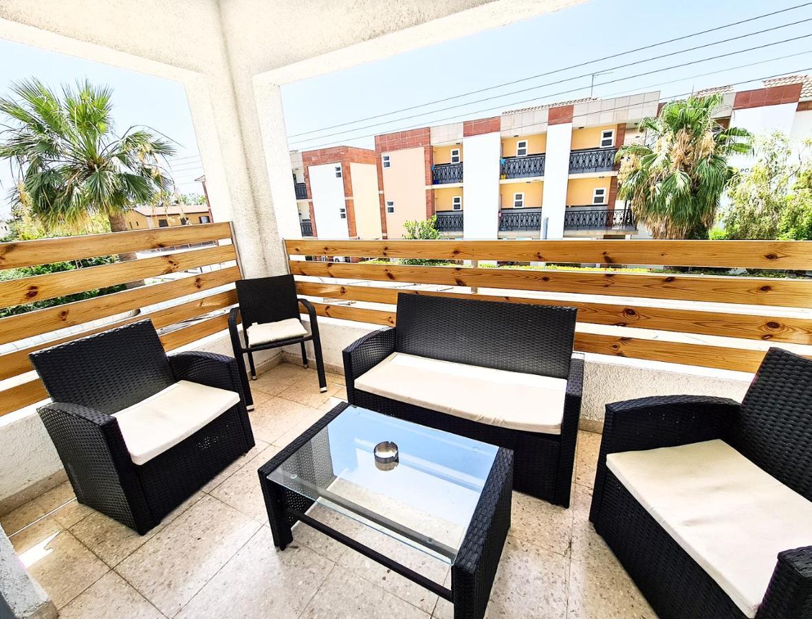 Margarita Gardens - Self Service Apartments Paphos Exteriör bild