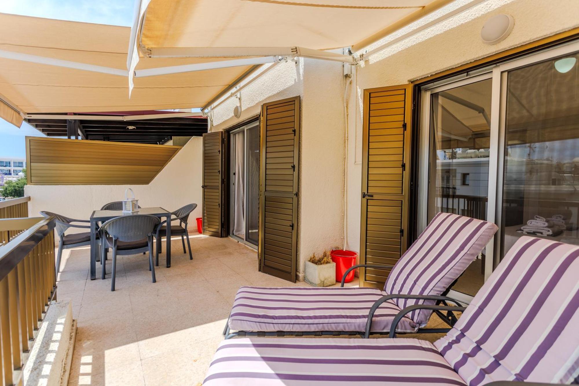 Margarita Gardens - Self Service Apartments Paphos Exteriör bild